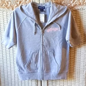 Short sleeved hooded sweatshirt